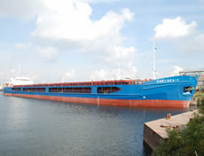 Судно «Челси-1» после спуска 1 августа 2008 г.