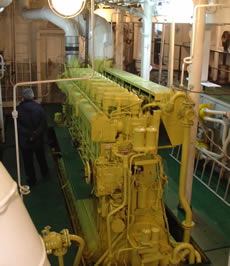 Главные двигатели судна типа «Челси»